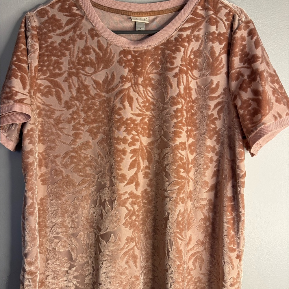 A New Day Mauve Pink Floral Design, Felt Like Material, Short Sleeves, Large